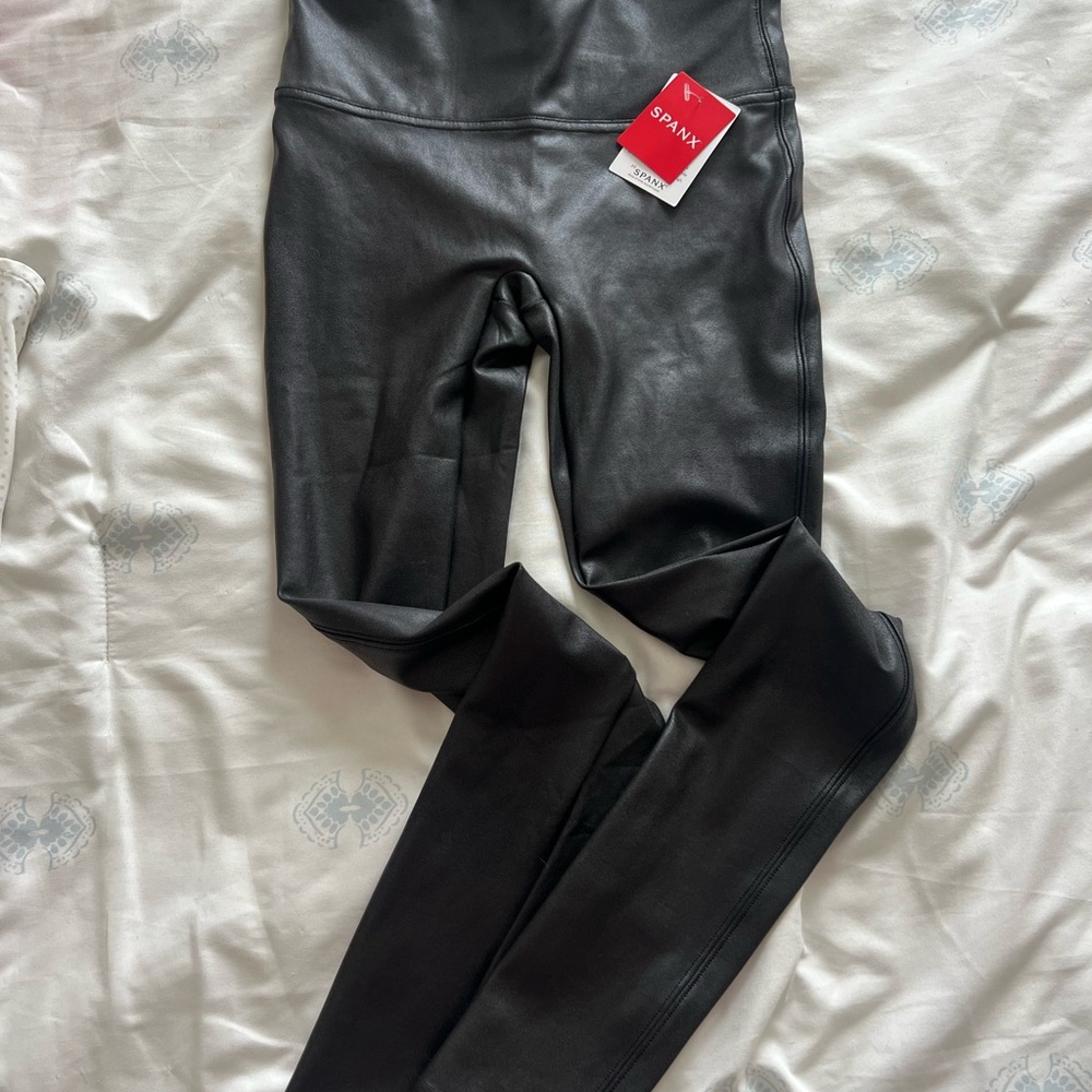 Spanx Womens Black Faux Leather Leggings